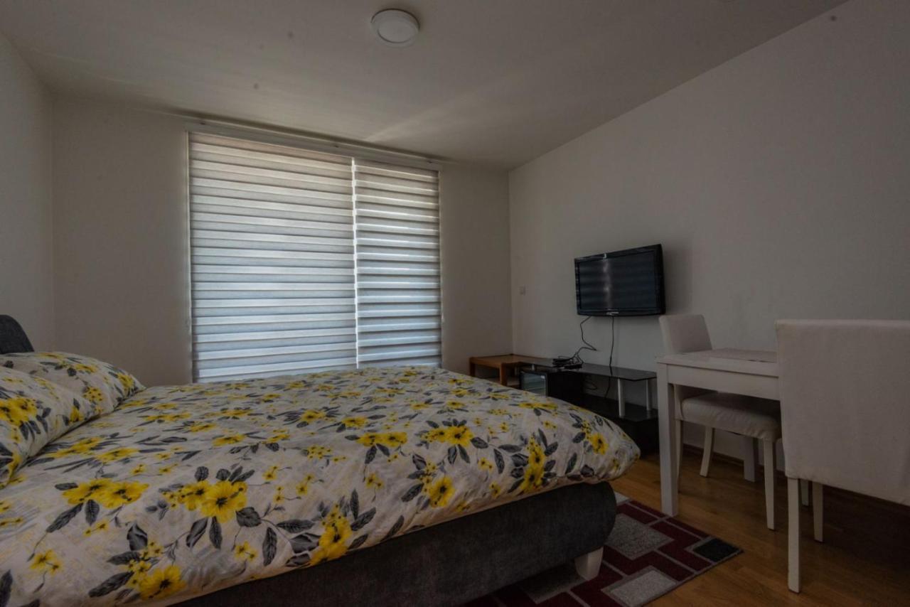 Hafsa Apartments Sarajevo City View Buitenkant foto