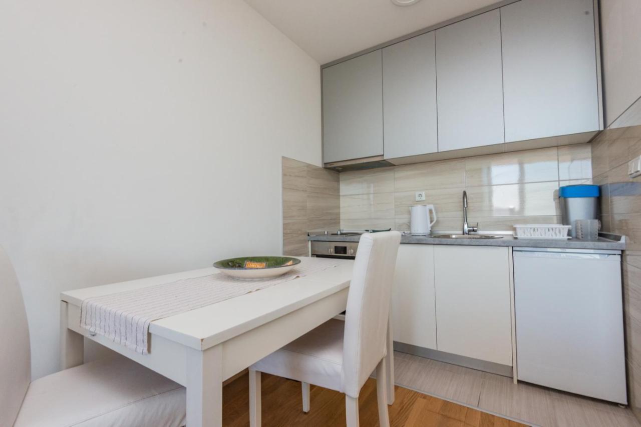 Hafsa Apartments Sarajevo City View Buitenkant foto