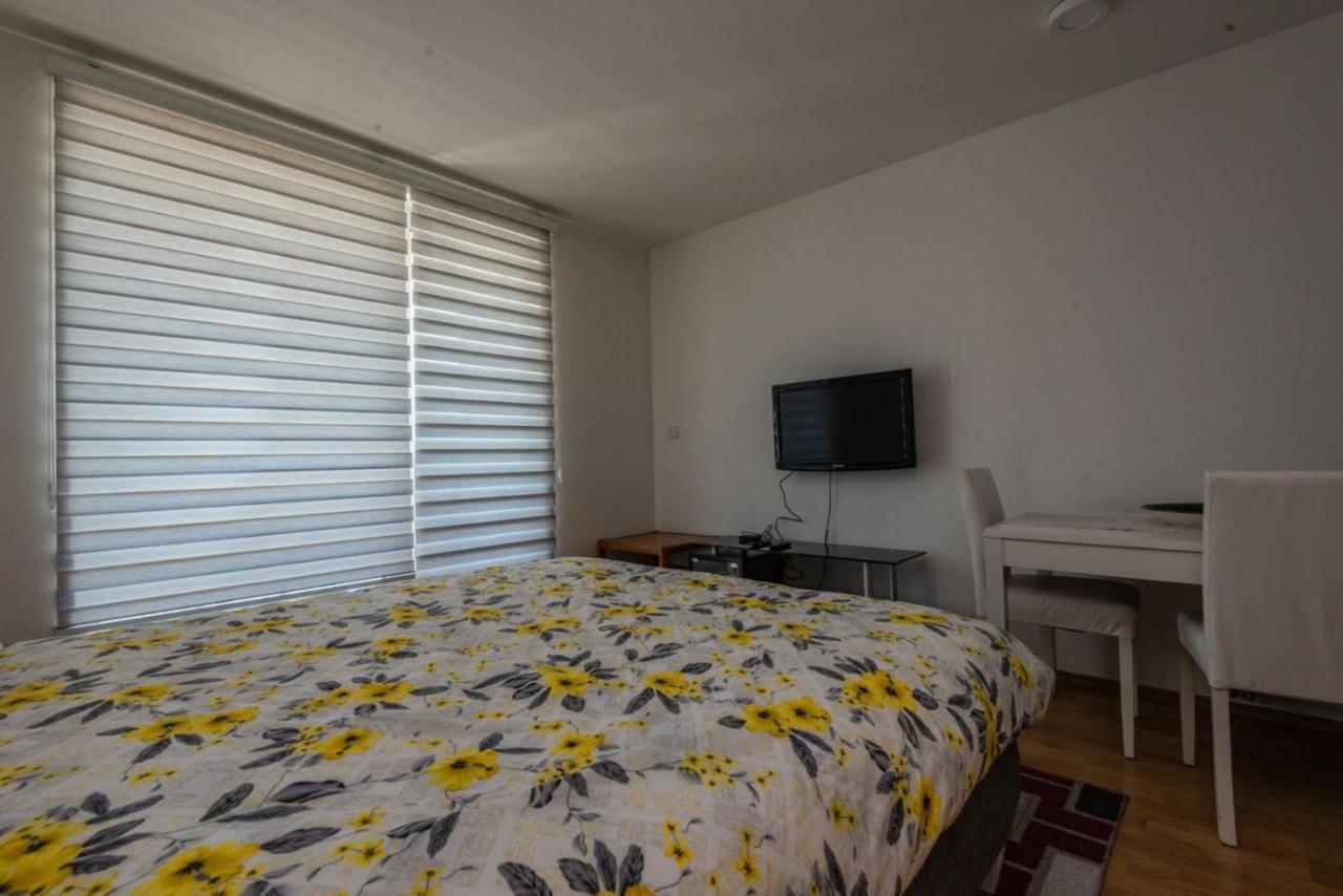 Hafsa Apartments Sarajevo City View Buitenkant foto